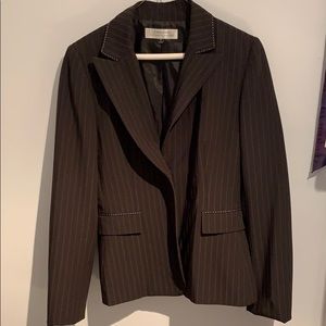 Women’s Business Suit/ Black & Pink